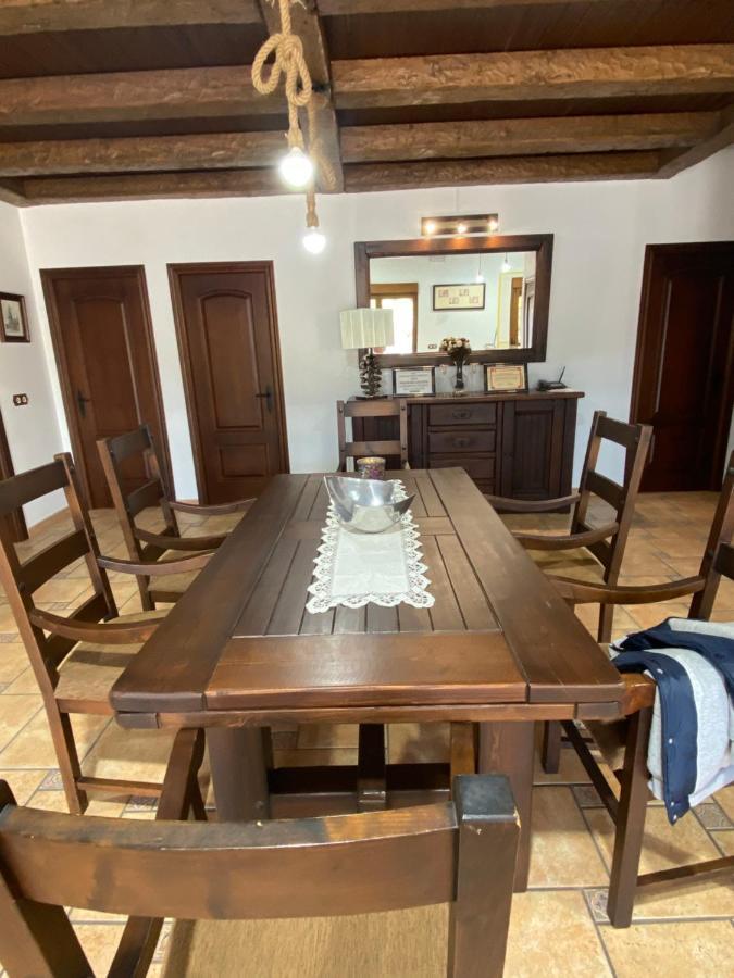 Casa Rural Montes De Trigo เฮเรส เด ลอส คาบาลเญรอส ภายนอก รูปภาพ