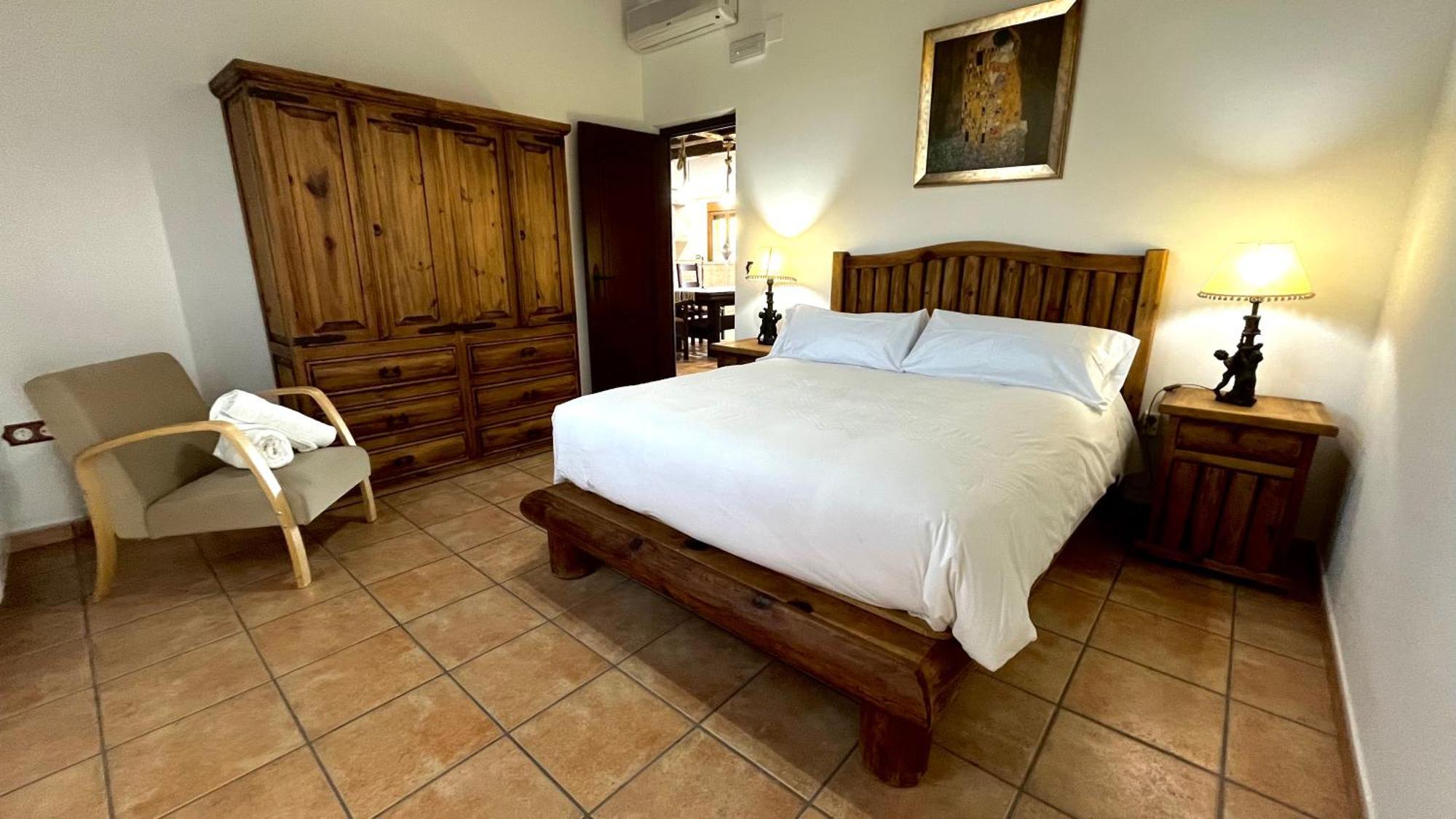 Casa Rural Montes De Trigo เฮเรส เด ลอส คาบาลเญรอส ภายนอก รูปภาพ