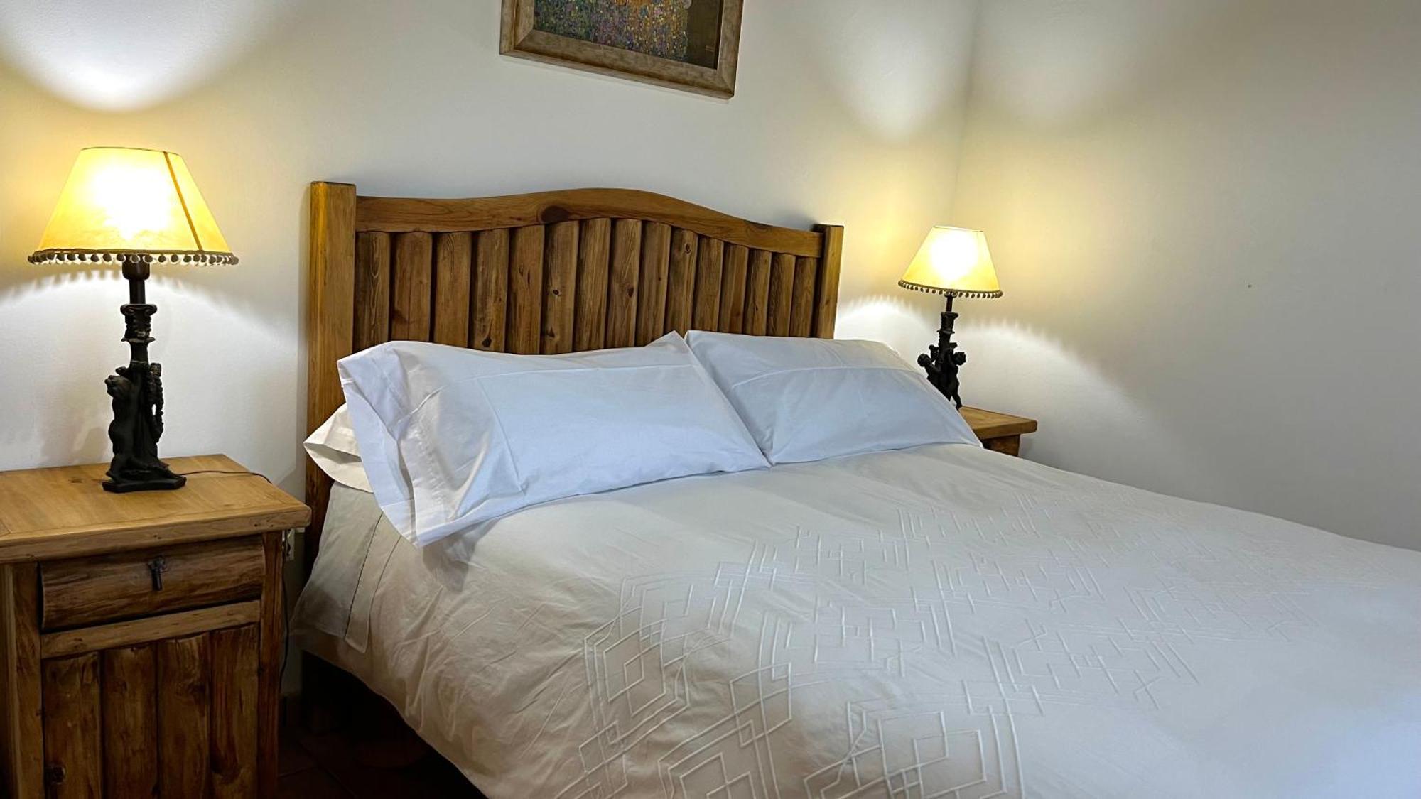 Casa Rural Montes De Trigo เฮเรส เด ลอส คาบาลเญรอส ภายนอก รูปภาพ